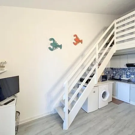 4 Personnes - 500 M - 4goel53 Apartment *
